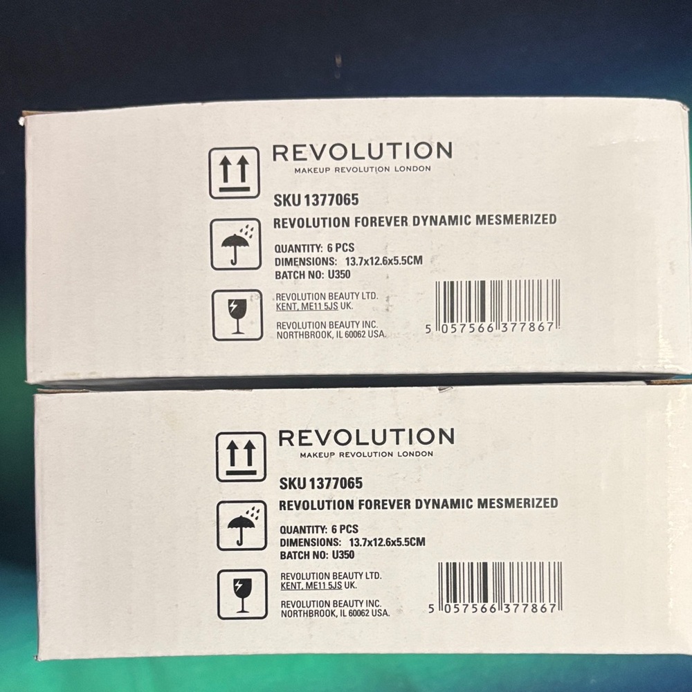 Bulk/Wholesale 11 pcs SEALED Revolution Purple and Pink Eyeshadow Palette - Picture 4 of 4